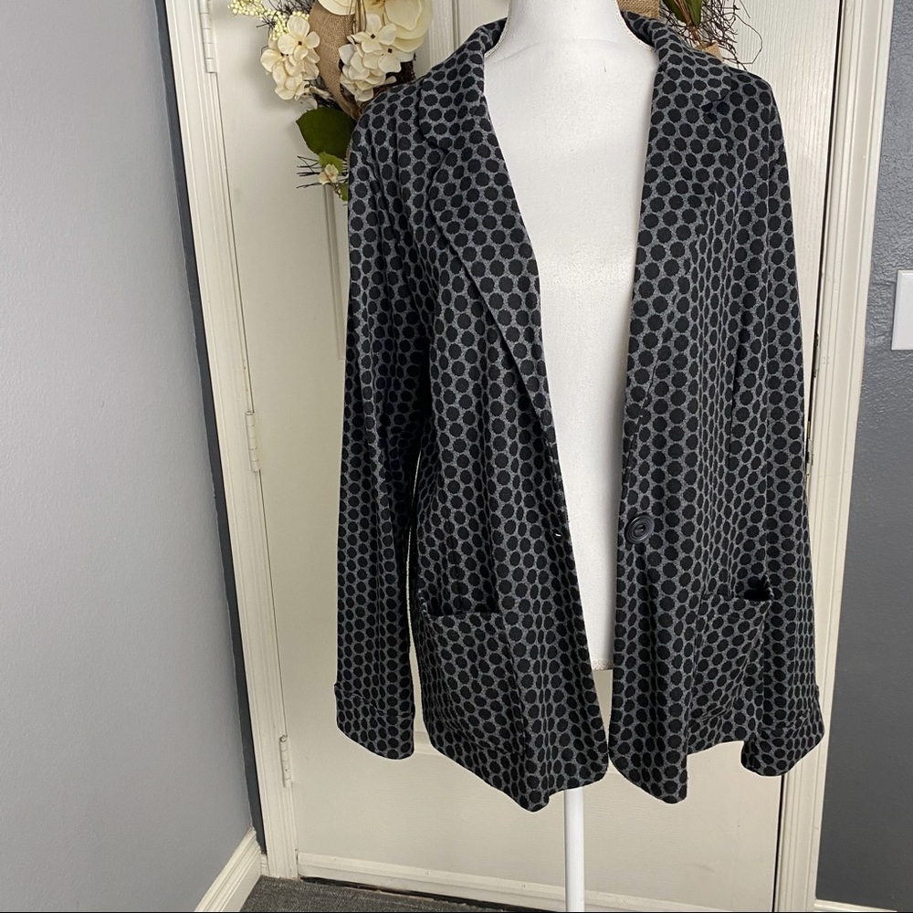 Nomadic Traders Black and Gray Polka Dot Blazer